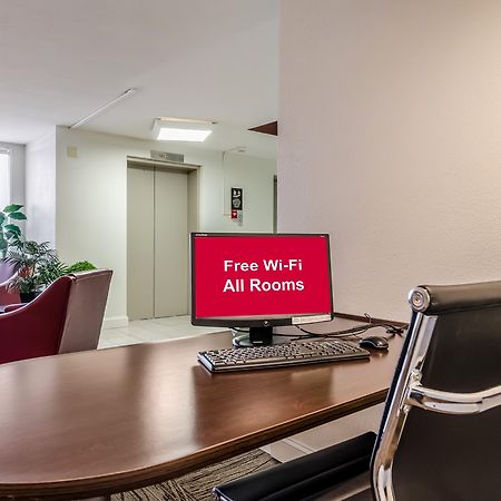Red Roof Inn Plus+ Wichita East Dış mekan fotoğraf