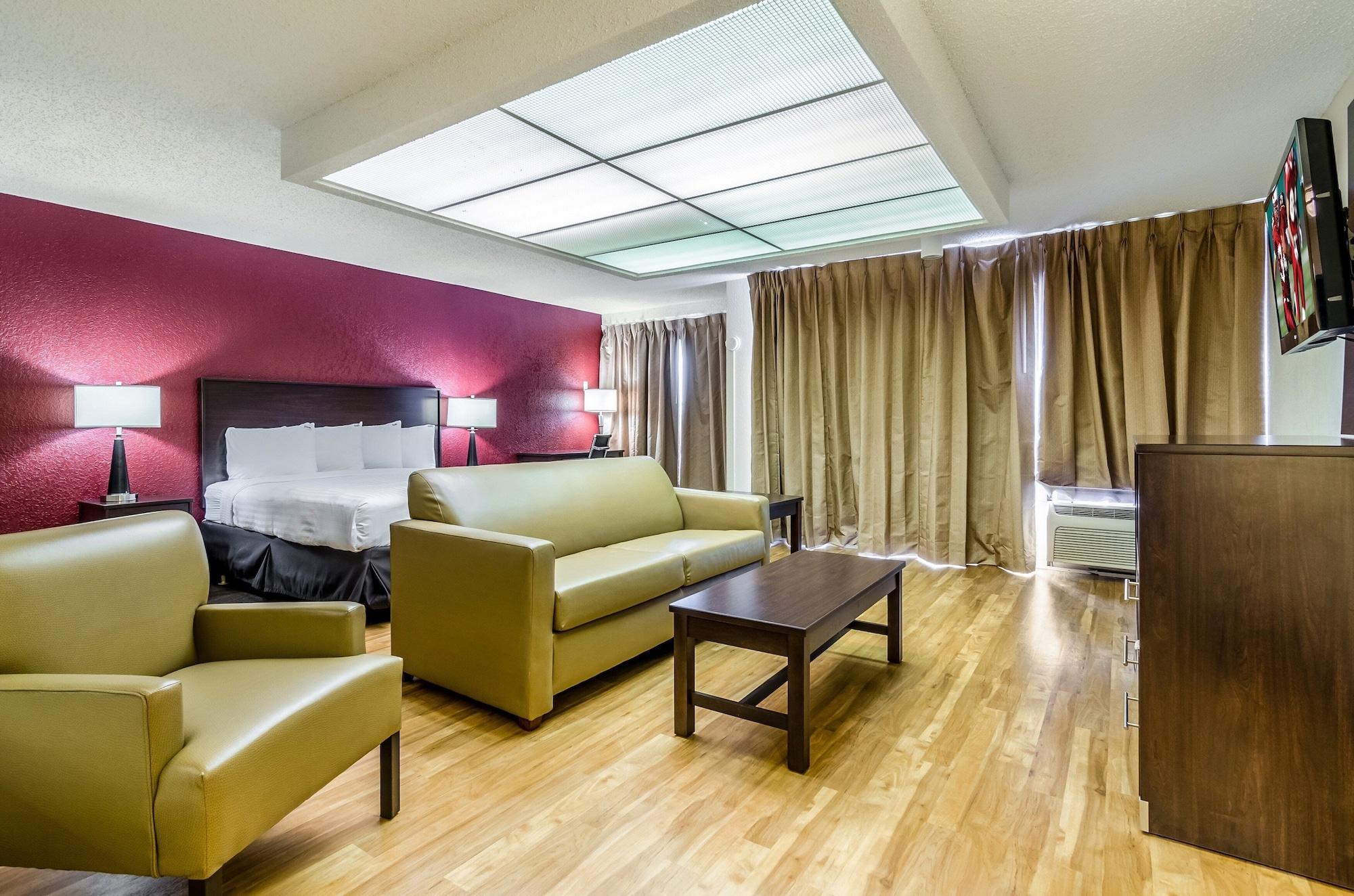 Red Roof Inn Plus+ Wichita East Dış mekan fotoğraf