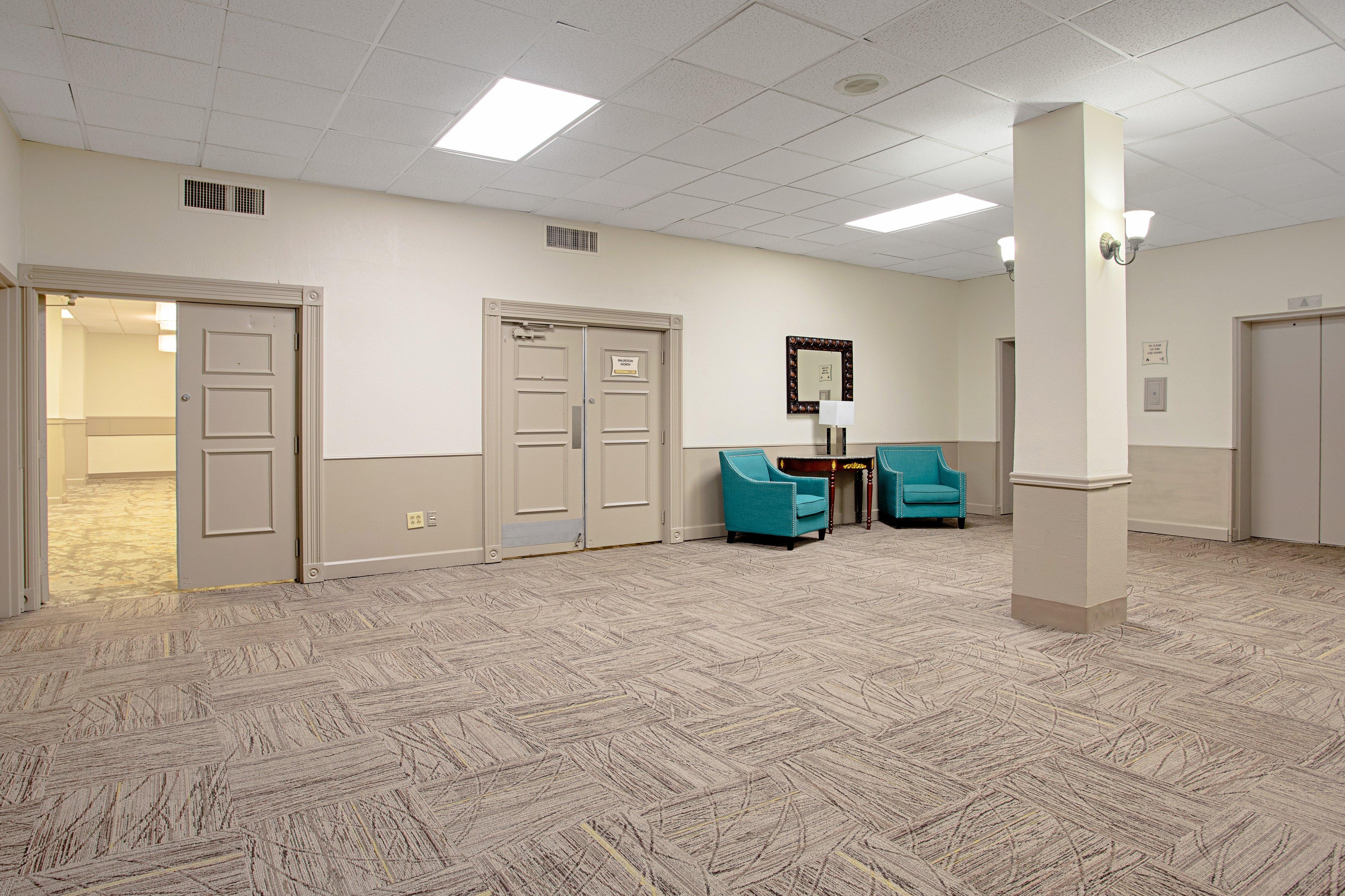 Red Roof Inn Plus+ Wichita East Dış mekan fotoğraf