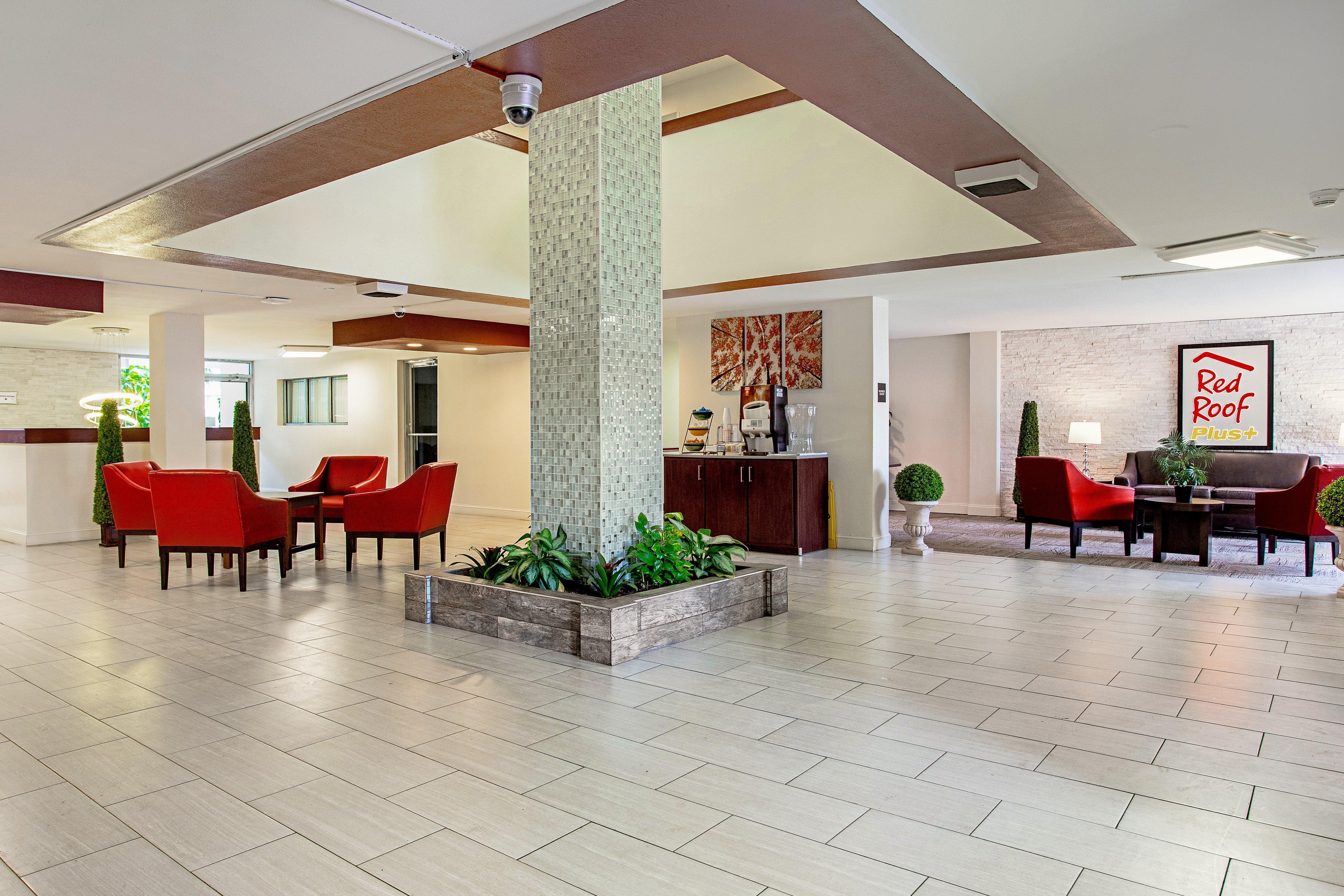 Red Roof Inn Plus+ Wichita East Dış mekan fotoğraf