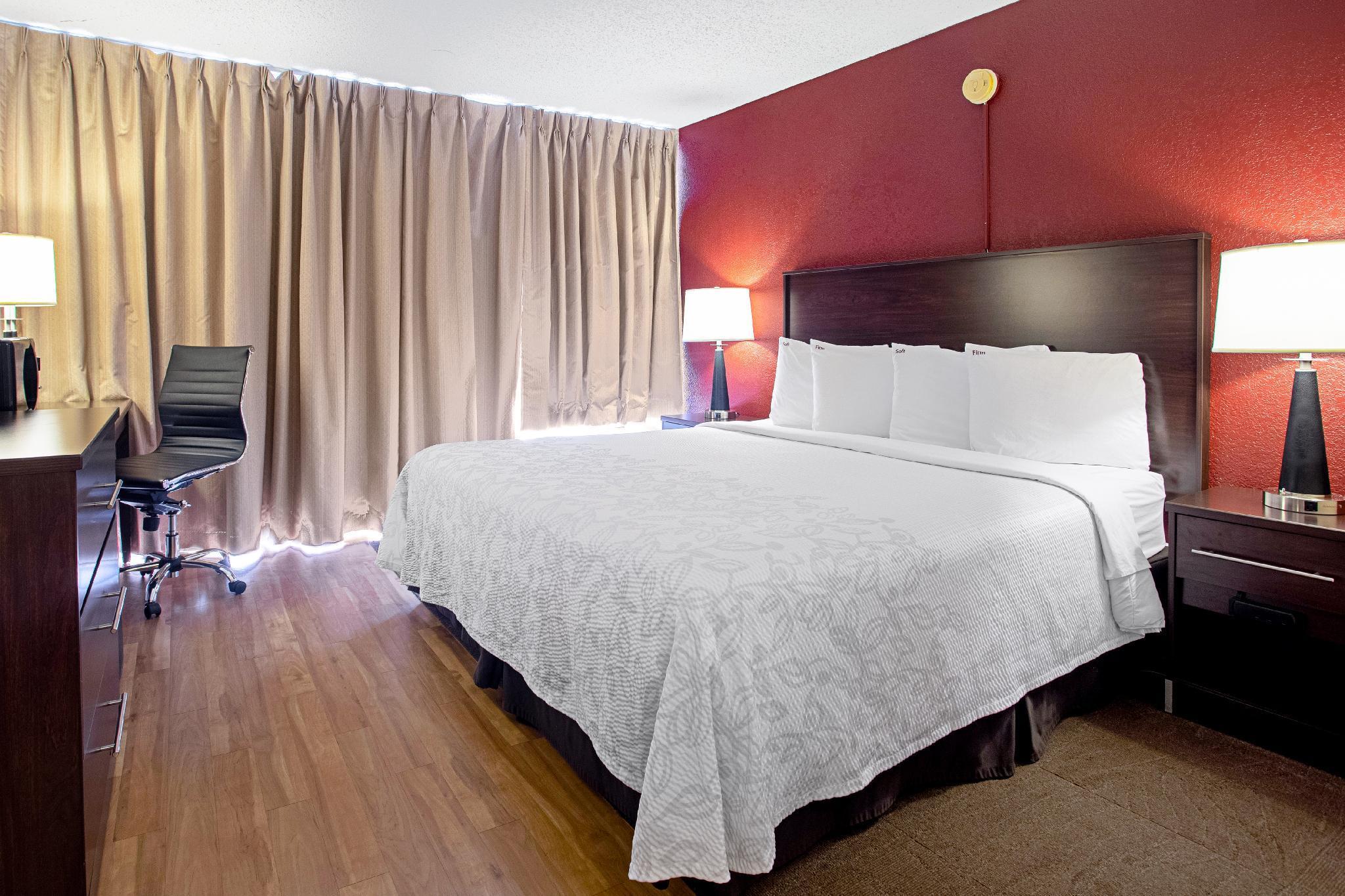 Red Roof Inn Plus+ Wichita East Dış mekan fotoğraf