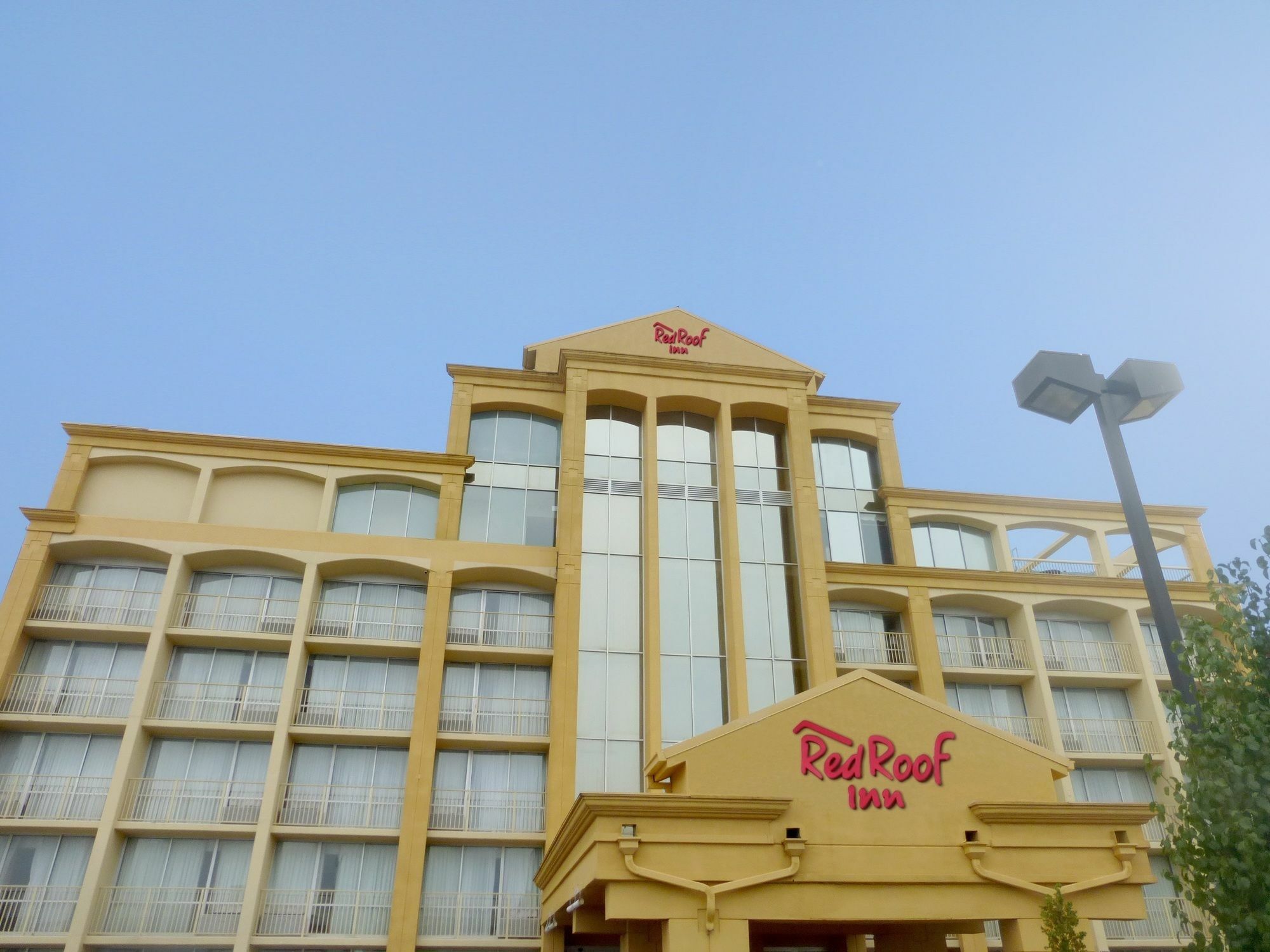 Red Roof Inn Plus+ Wichita East Dış mekan fotoğraf